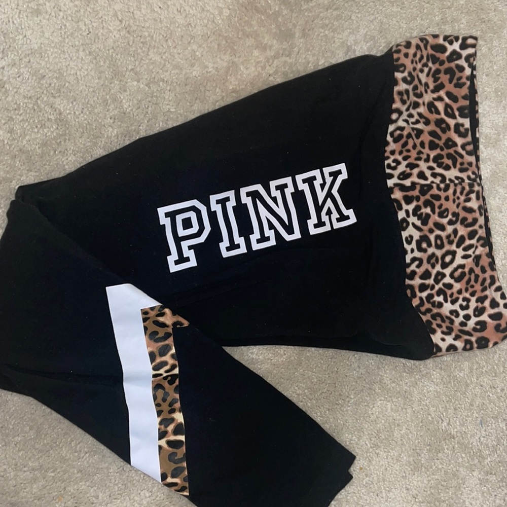 VS PINK CHEETAH YOGA LEGGING (M)